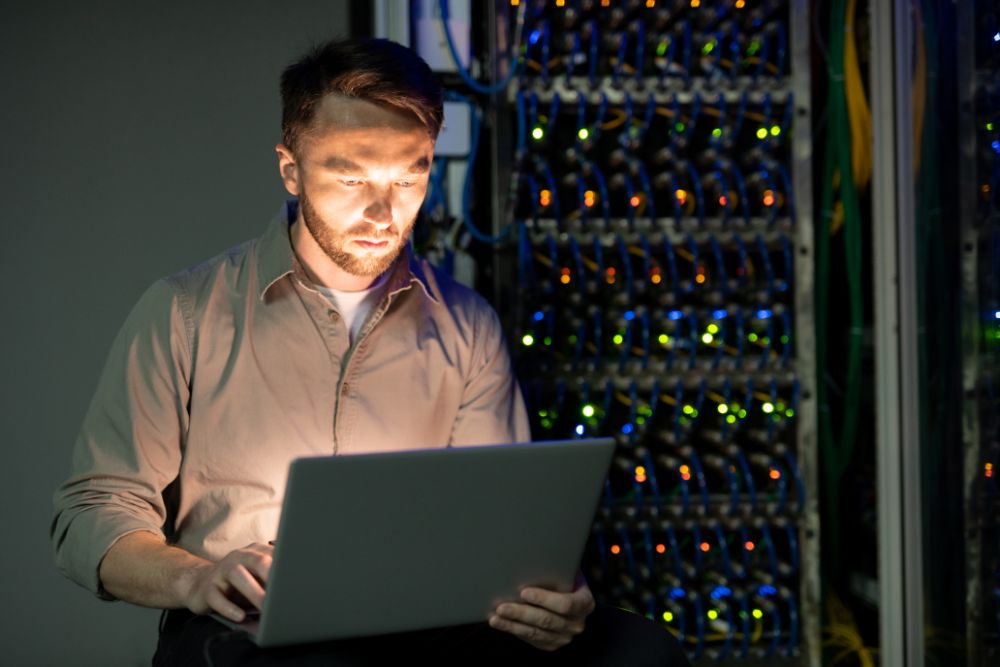 server manager in data center KAUNZC9